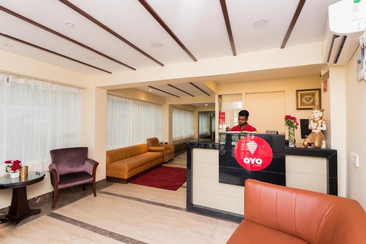 Oyo 9202 Hotel Central Courtyard Siliguri Ngoại thất bức ảnh
